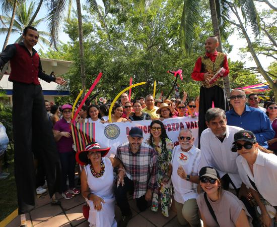 CUCosta vive gran fiesta por 30 Años de la Red Universitaria